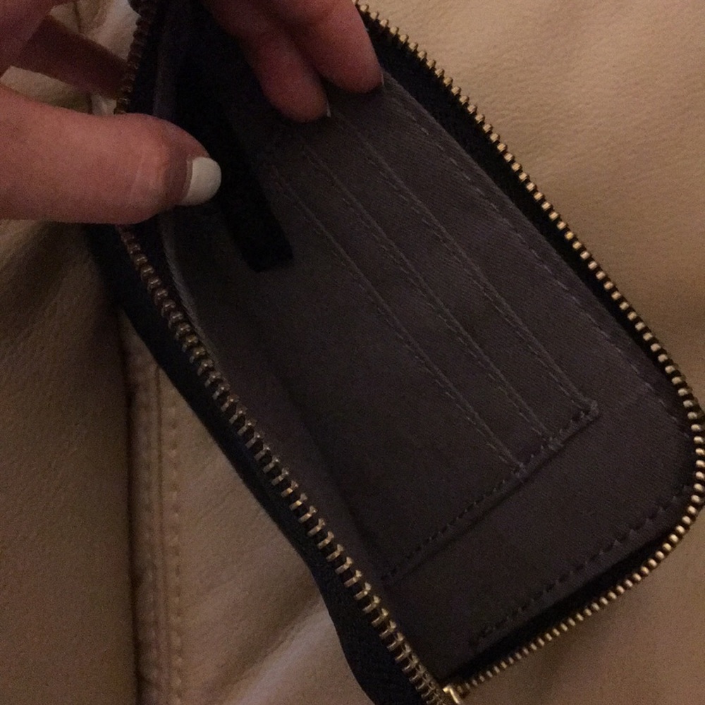 Fossil Wallet - image 3